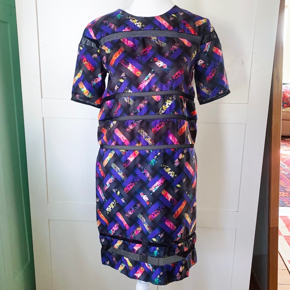 Gorgeous Cynthia Rowley purple printed silk shift dress - EUC - Size 0
